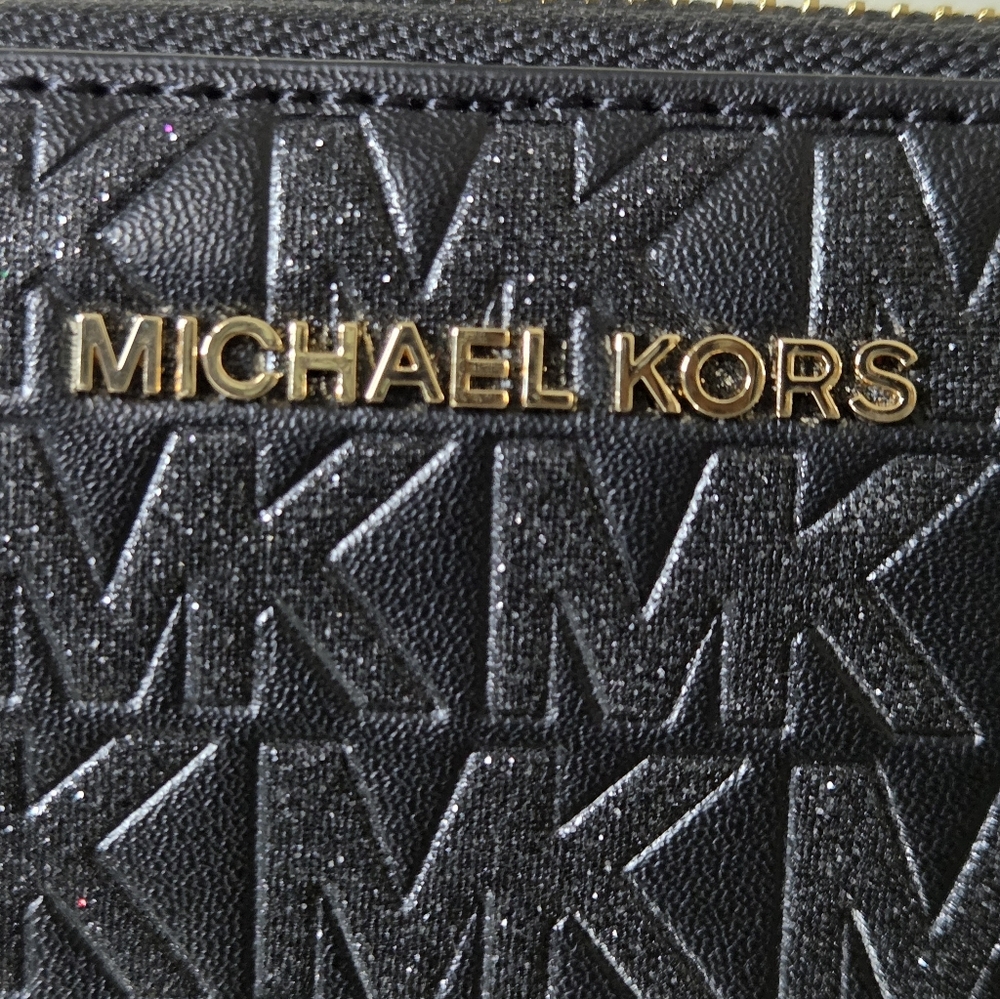 * Michael Kors MK Crimson Signature JetSet Travel Continental Large Wallet Black - Picture 4 of 13